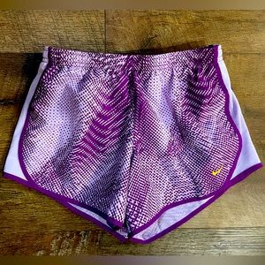 Girls Nike Dry-Fit Athletic Shorts - Size Lg - Purple